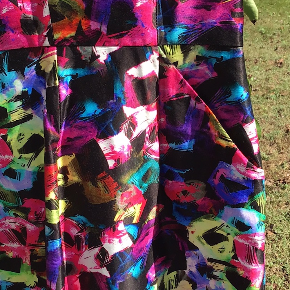 Millly Graffiti Black Abstract Multi Colored Flow… - image 4